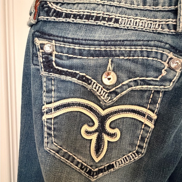 Rock Revival Distressed Blue Embroidered Back Pocket Jeans “Elena” skinny - Picture 9 of 16